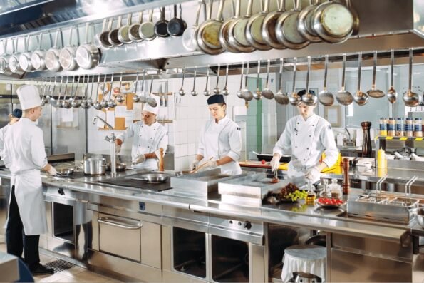 UTENSILS RACK – Commercial hotel kitchen equipment manufacturers